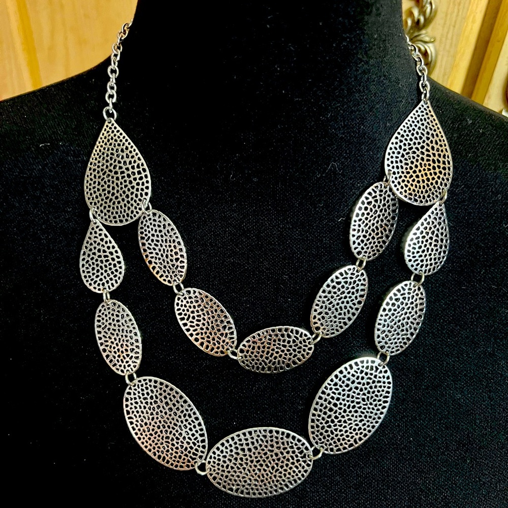 BANCROFT Oval Layered Necklace